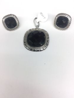 Stainless steel set of pendant and earrings black