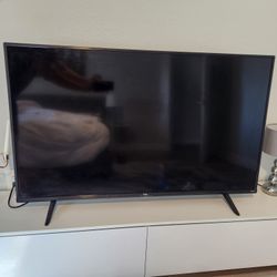 TCL 50” Class 4-Series 4K UHD HDR Roku Smart TV - 50S431