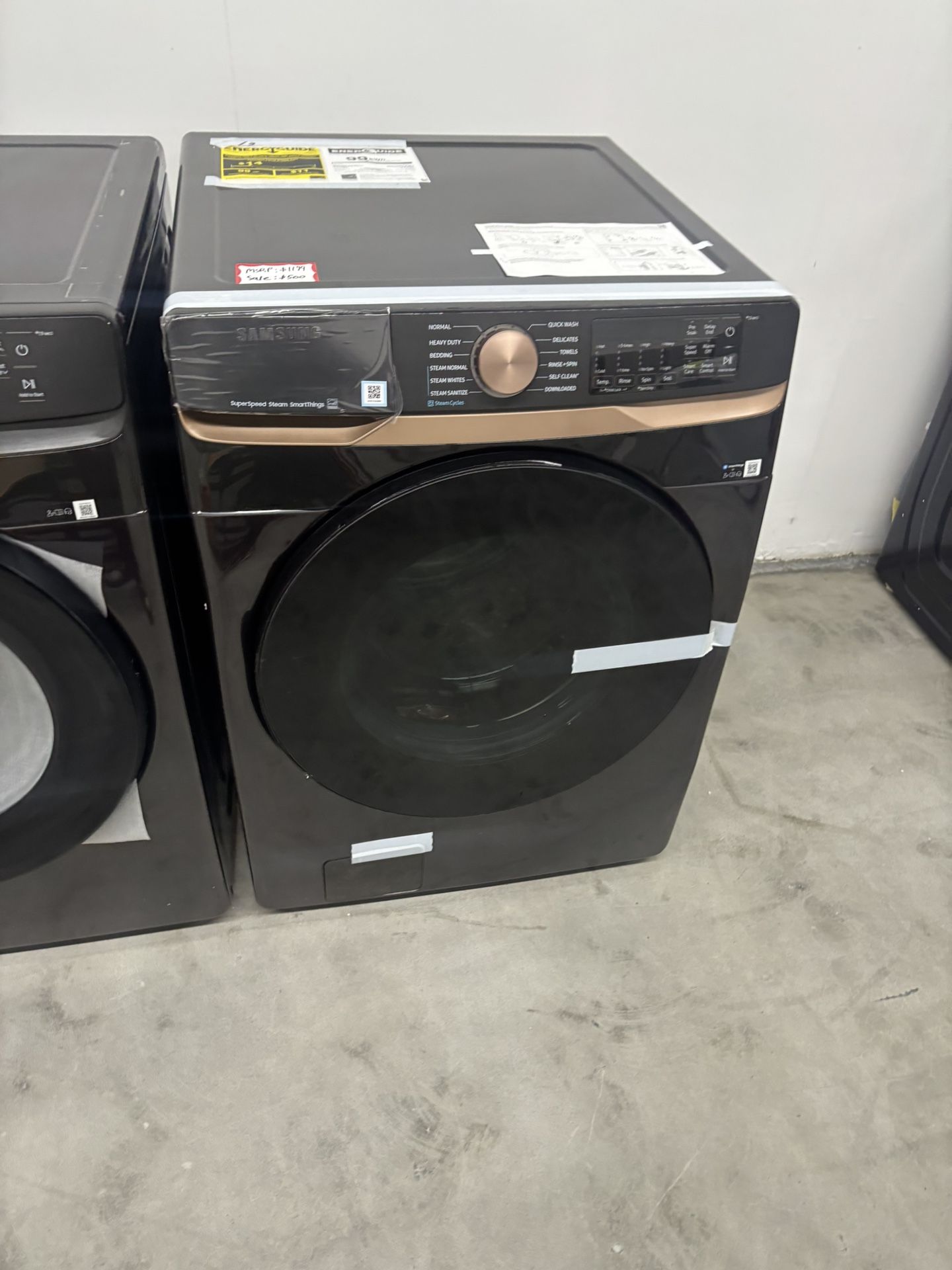 Brand new Scratch/Dent Front load Washer - Brushed Black