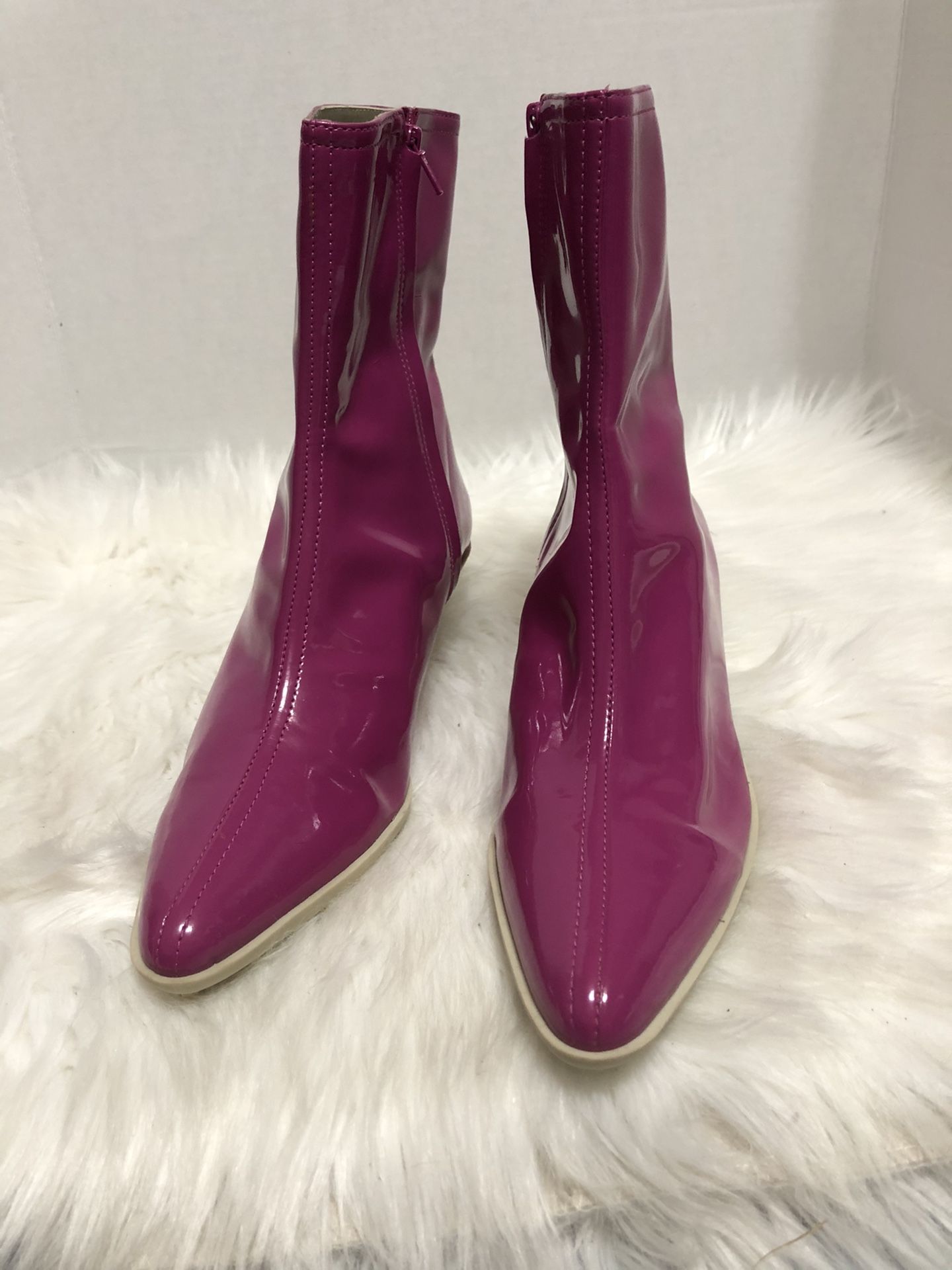 Banana republic women boots new without the box
