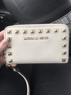 Michael Kors wristlet