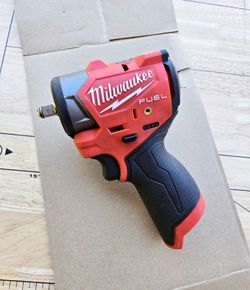 Milwaukee 12V FUEL Sub Compact 3/8in Impact Wrench