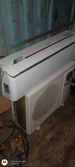 2 Ton Innovair Mini Split (Heat Pump) R-410