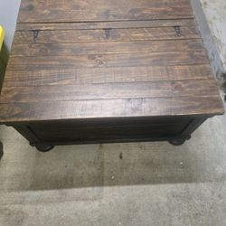 Lift Up Coffee Top Table 36x36x18 