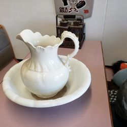 VERY OLD BASE AND PITCHER !