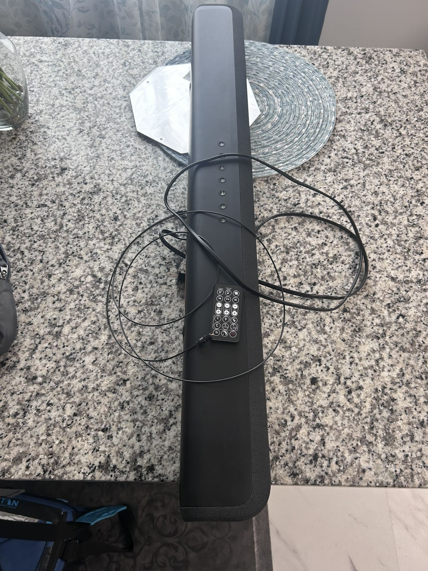 Polk Soundbar With Remote