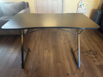 Gaming desk