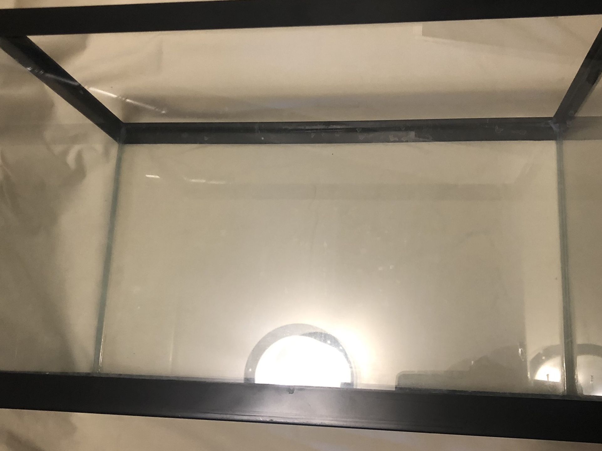 10-gallon Aquarium with items for Fish