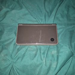 Nintendo Gray DSI XL 
