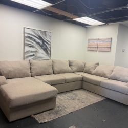 Living Spaces Esteban U Shaped Sectional Sofa (Retails $1,500) - Delivery Available!