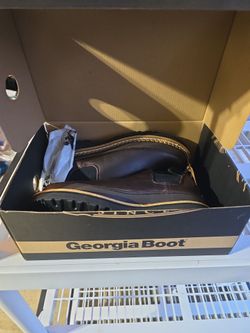 Work shoes