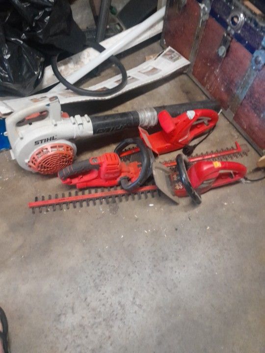 Leaf Trimmers/Leaf Blower