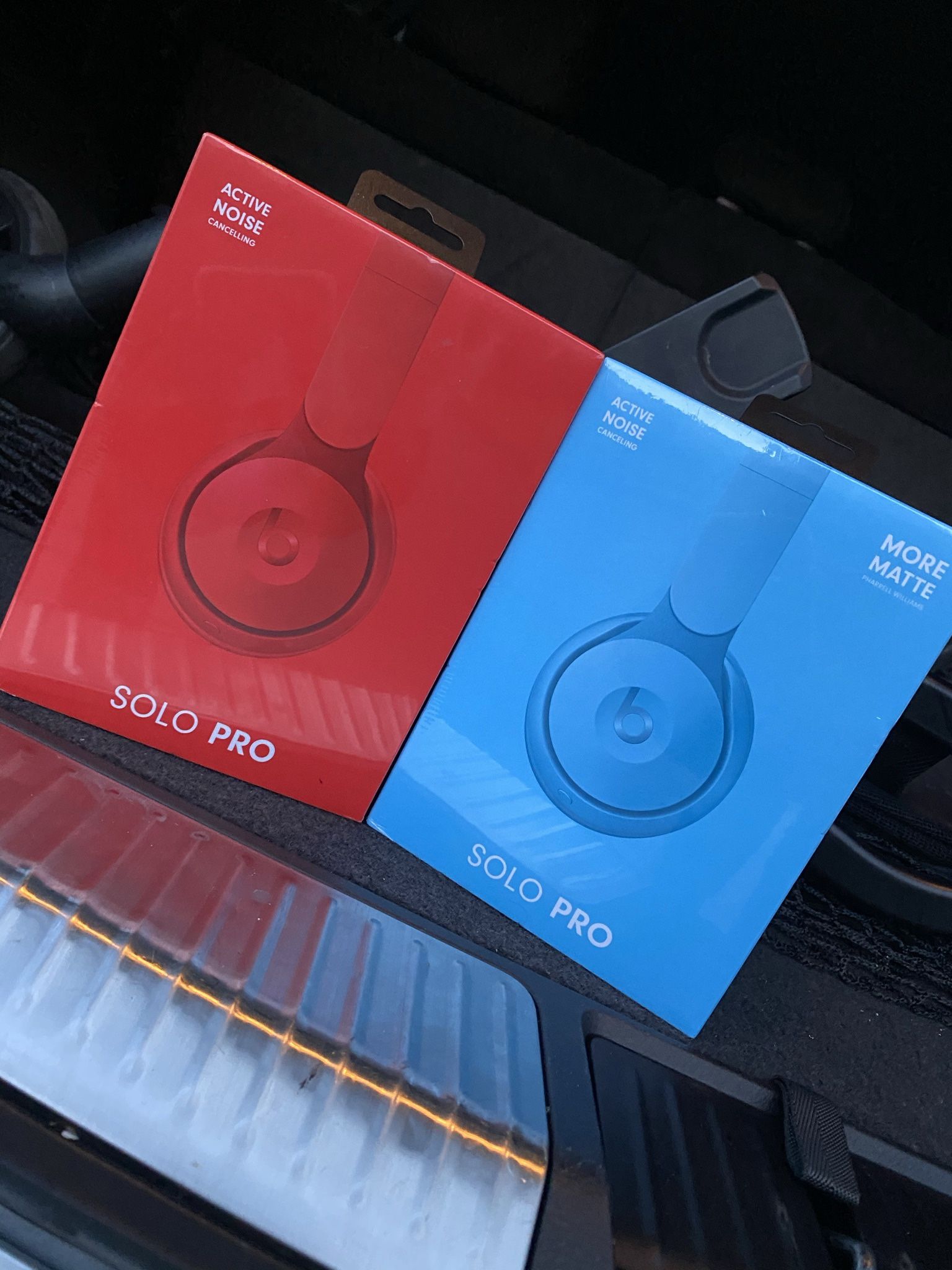 Beats SOLO PRO color red And Blue Brand New