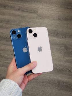 iPhone 13 6.1" (Unlocked) 128GB Excellent Starlight