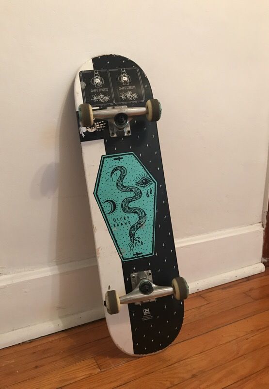 Globe Skateboard (Complete)