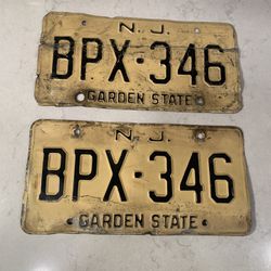 1970'S NEW JERSEY GARDEN STATE LICENSE PLATE PLATES MATCHING PAIRED 