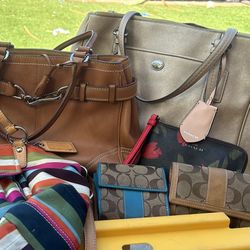 Coach Purses And Wallets