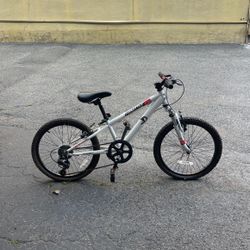 Throttle TR
