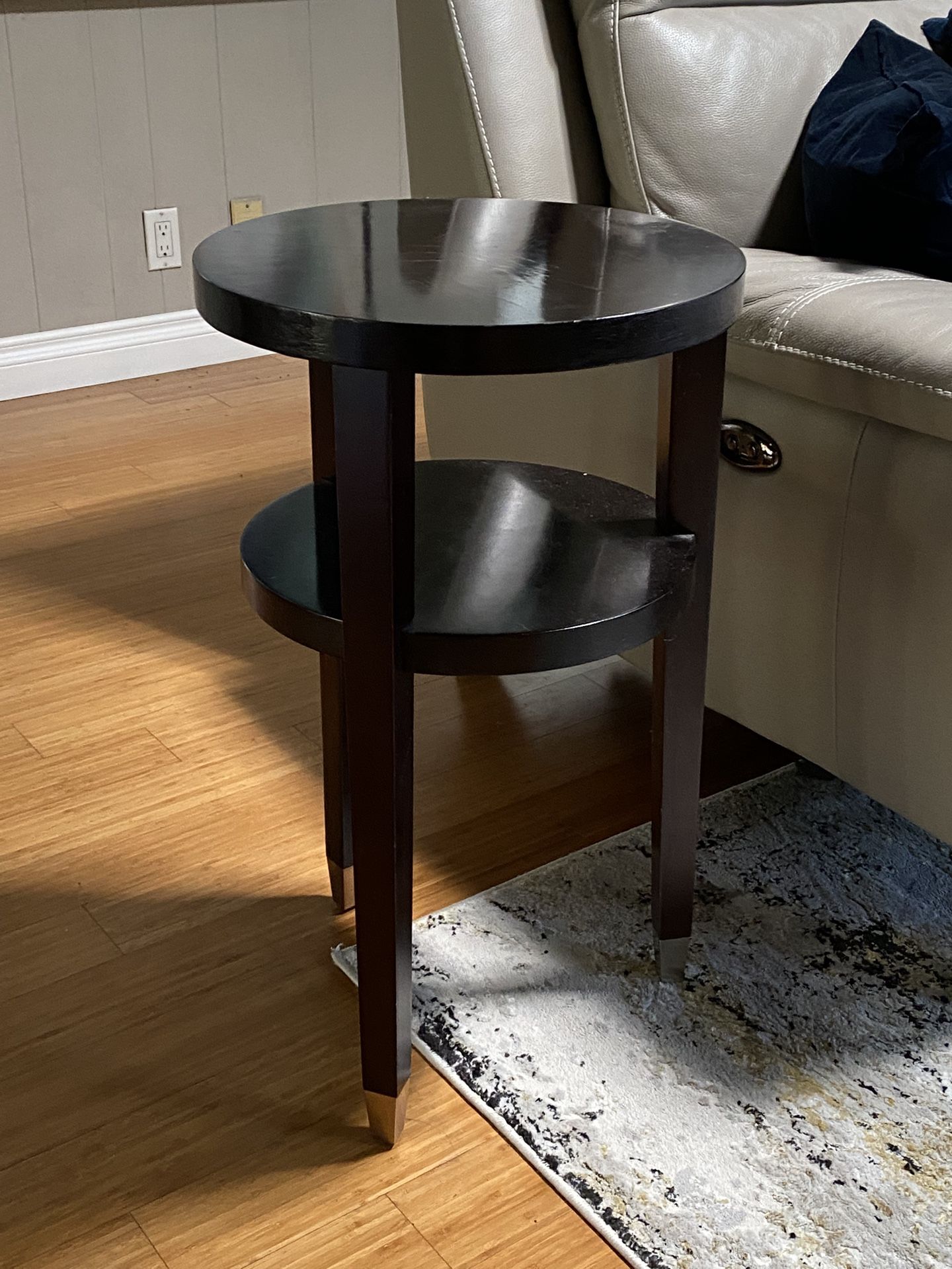 Round End Table