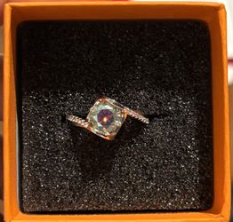MOISSANITE beautiful Pieces Different Sizes!