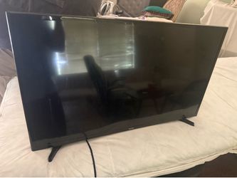 Samsung 36” smart tv.