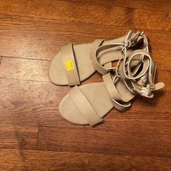 Rue 21 ETC Women Sandles Ran XL/10