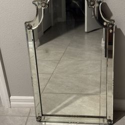 QUEEN ANNE STYLE, VENETIAN WALL MIRROR, ANTIQUE GLASS, DOME TOP. 32” X 18”, Dovetail wood frame. 