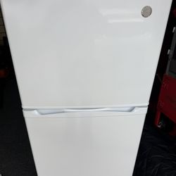Ge  Fridge 