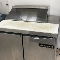Sandwich Prep Table 