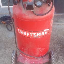 Compresor Craftsman De 33 Galones $ 120