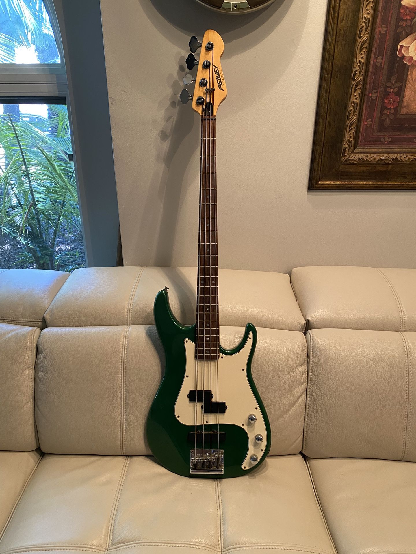 Peavey Forum Plus Bass