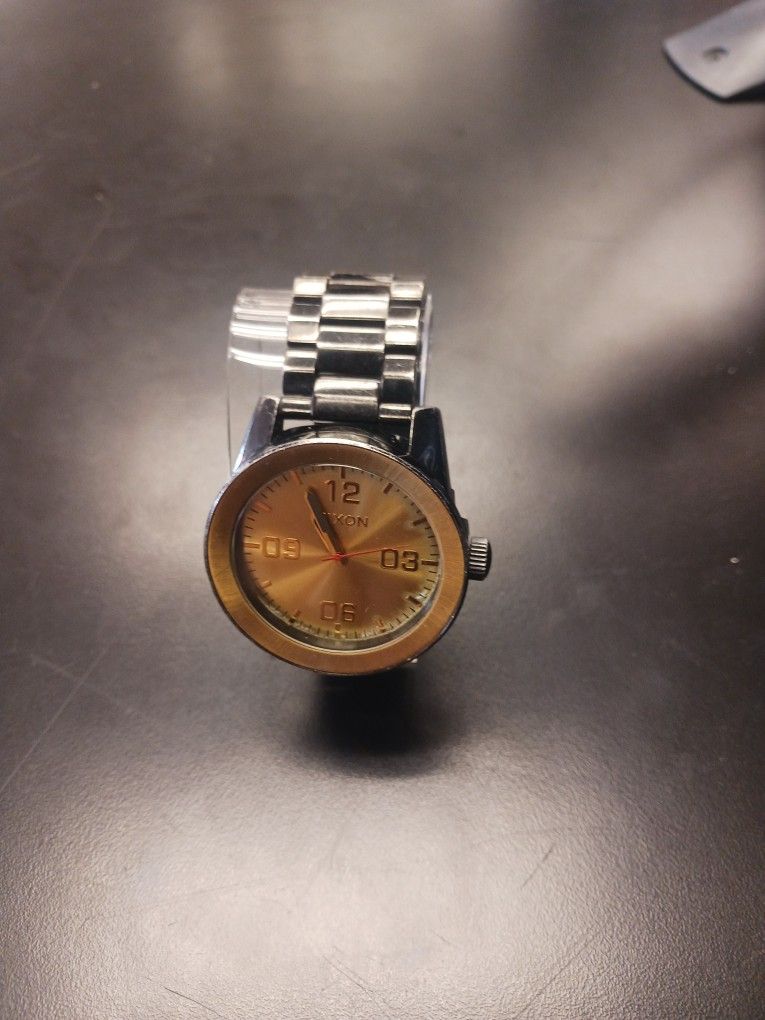Nixon Watch