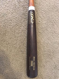 34 inch Rawlings wooden bat