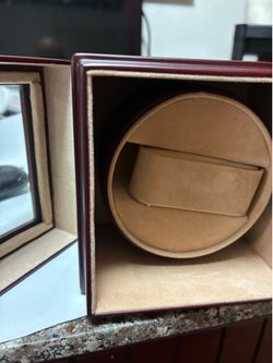 Automatic Watch Winder with watch