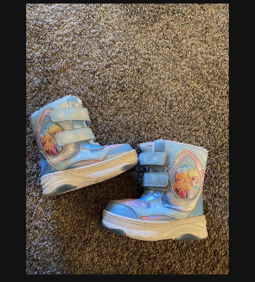 Girls Disney Frozen Snow Boots Size 7/8