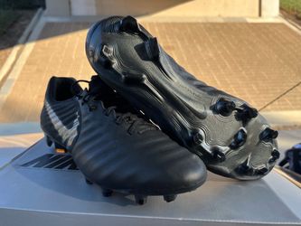 Nike Tiempo Legend 7 (SIZE 9.5US)