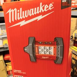 Milwaukee M18 ROVER Flood Light.  Tool-Only 
