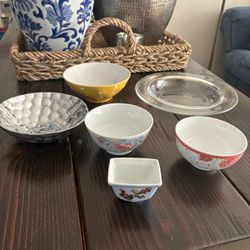 6 Small Bowls