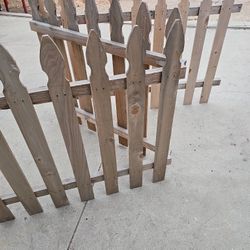 Wood Expensvie Wood Fence 300 Wood  Build It Needs Paint Only New 148 Inches Length  Small Yard NEW 