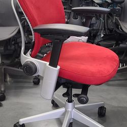 30-90% off Wide Selection Of New And Used Steelcase Leap V2 Chairs