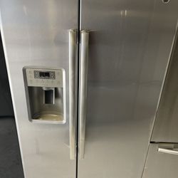 Ge Stainless Refrigerator ‼️60 Day Warranty‼️