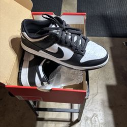 Nike Dunks 