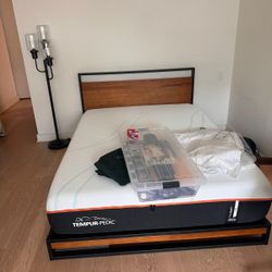 Zinus Suzanne Metal And Bamboo Low Platform Bed frame 