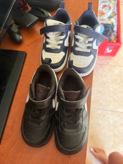 Toddler shoes 8c