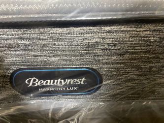 Beautyrest harmony lux medium queen size brand new