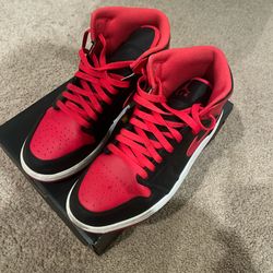 Air Jordan 1 (Black and Red) Men’s size 8.5