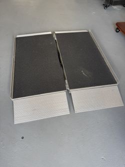 Ez-Access Folding Ramp