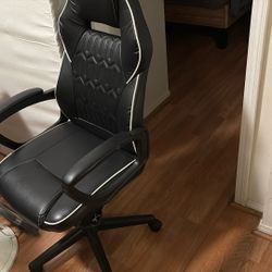 gaming chair