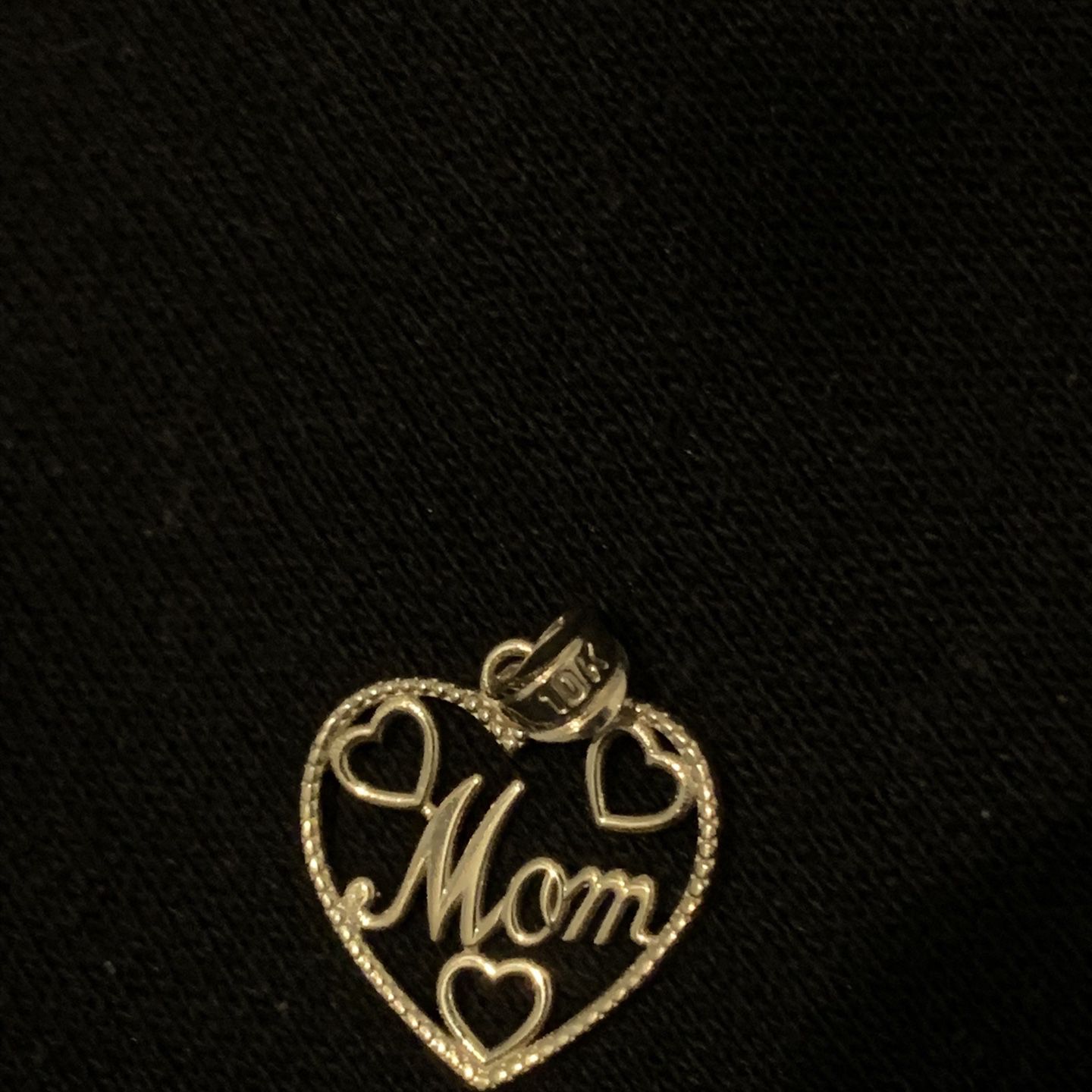 Solid 10kt Gold Heart “Mom” Pendant Mothers Day 