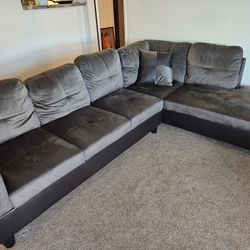 Beautiful Sofa Microfiber And Faux Leather Perfect Condition